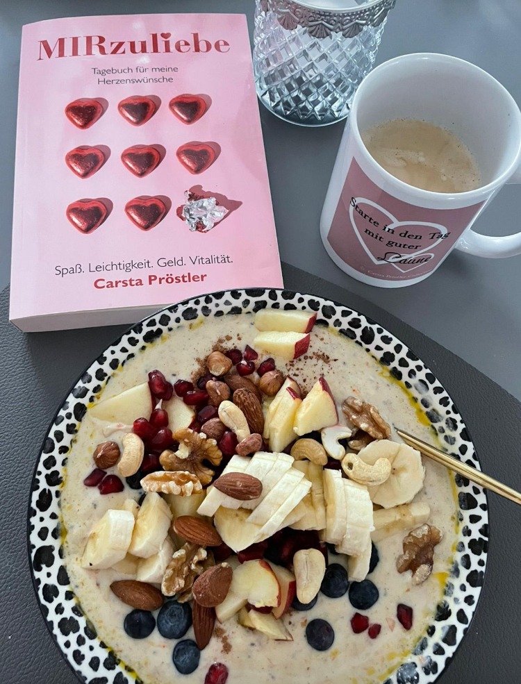 Carsta stellt ihre Werke aus – Buchschreiberei Referenz